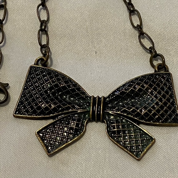 Elegant Bow Pendant Necklace in Black and Gold 9” - Picture 4 of 7